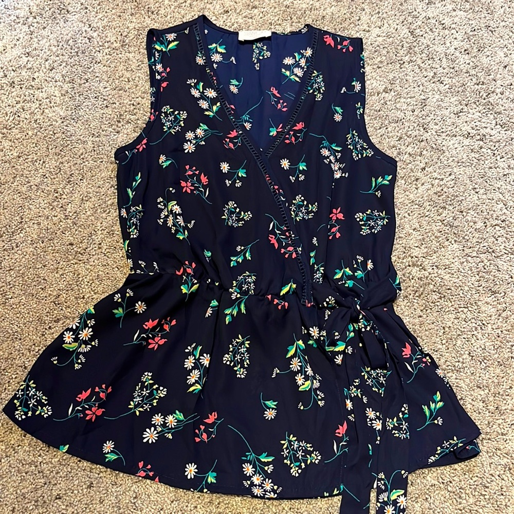 NWT Navy print top